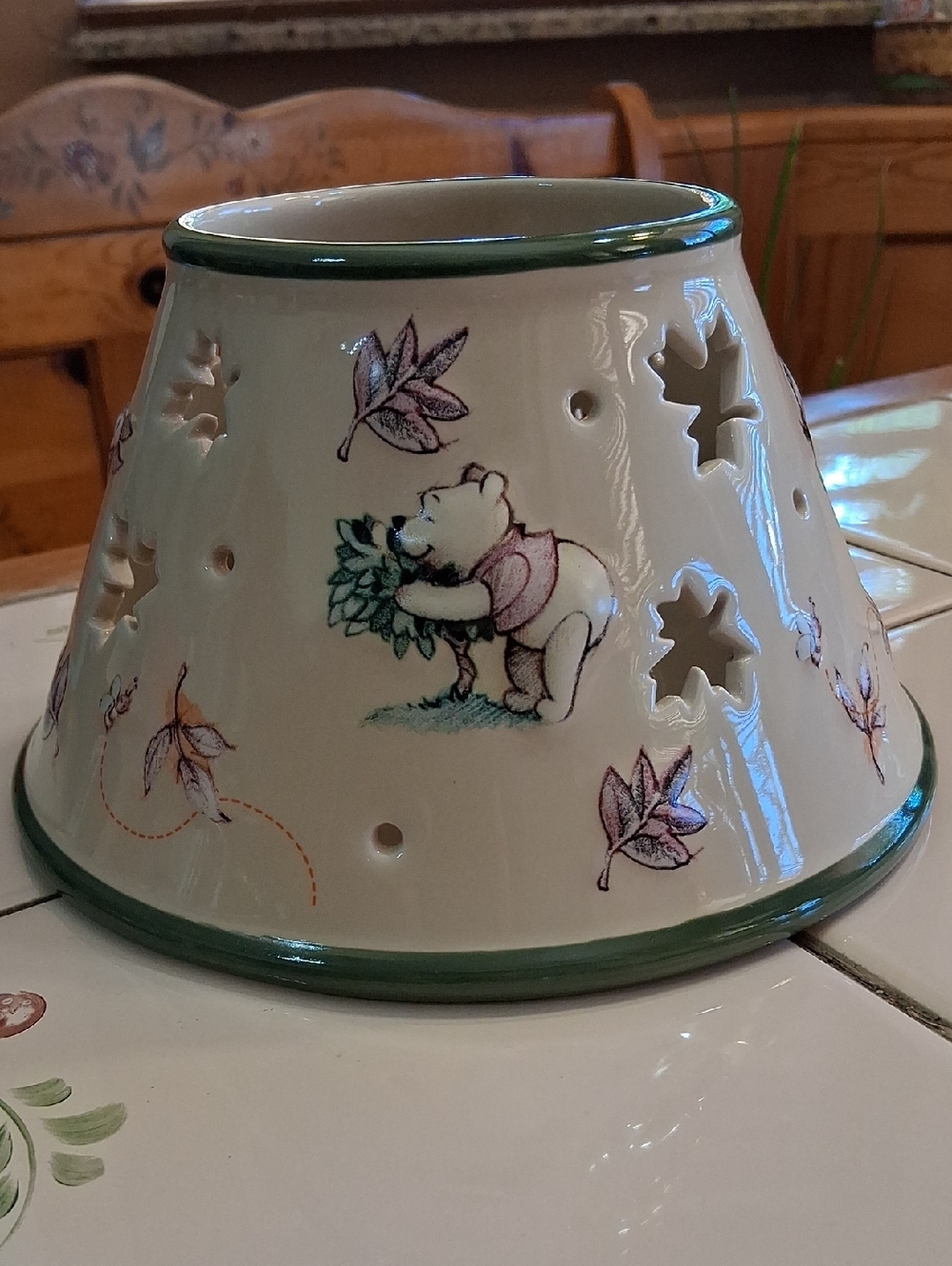 Walt Disney World Winnie The Pooh & Friends Large Candel Jar Shade Topper.